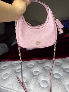 Coach Carmen Mini Shoulder Bag - Pink